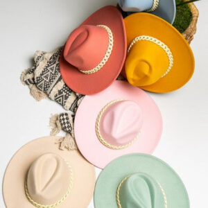 WIDE BRIM FEDORA HAT WITH MATTE CHAIN 40HW014